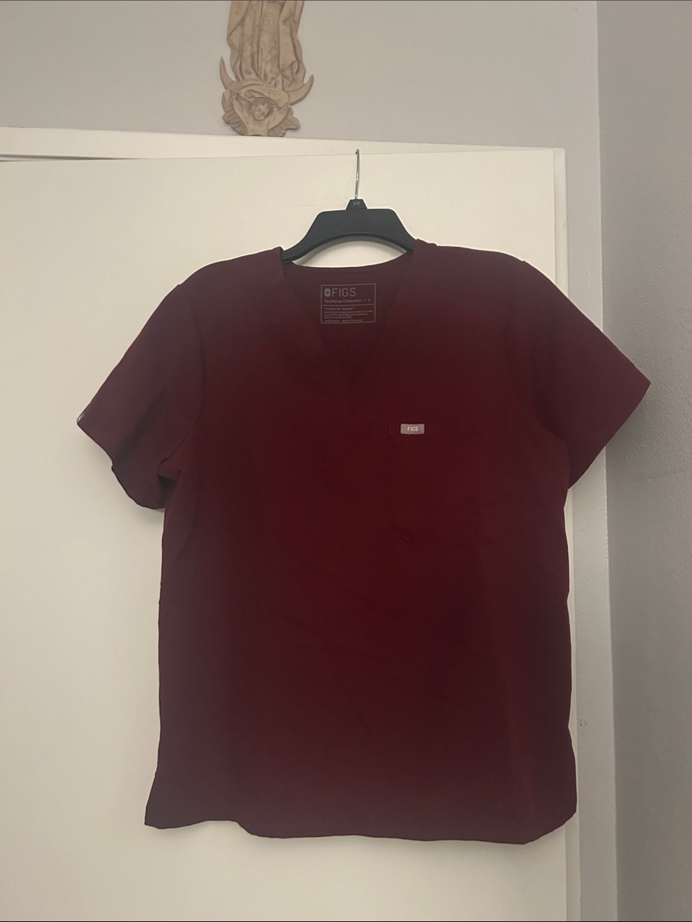 Figs Men’s Maroon V-Neck Short Sleeve Scrub Top